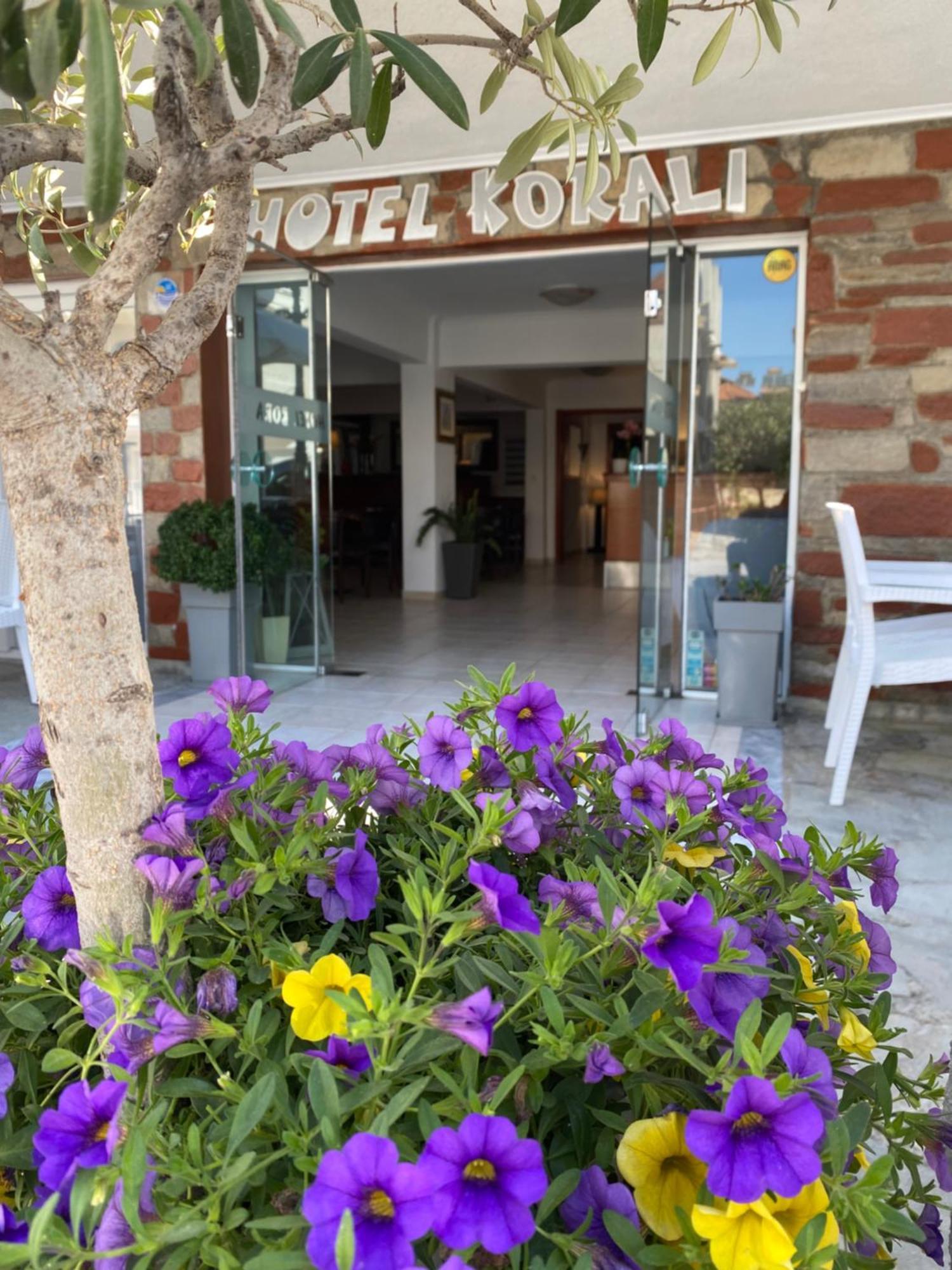 Korali Hotel Paralía 외부 사진